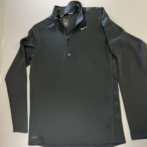 SOLD ‼️‼️Nike Black Athletic Quarter-Zip Jacket - Picture 5 of 9